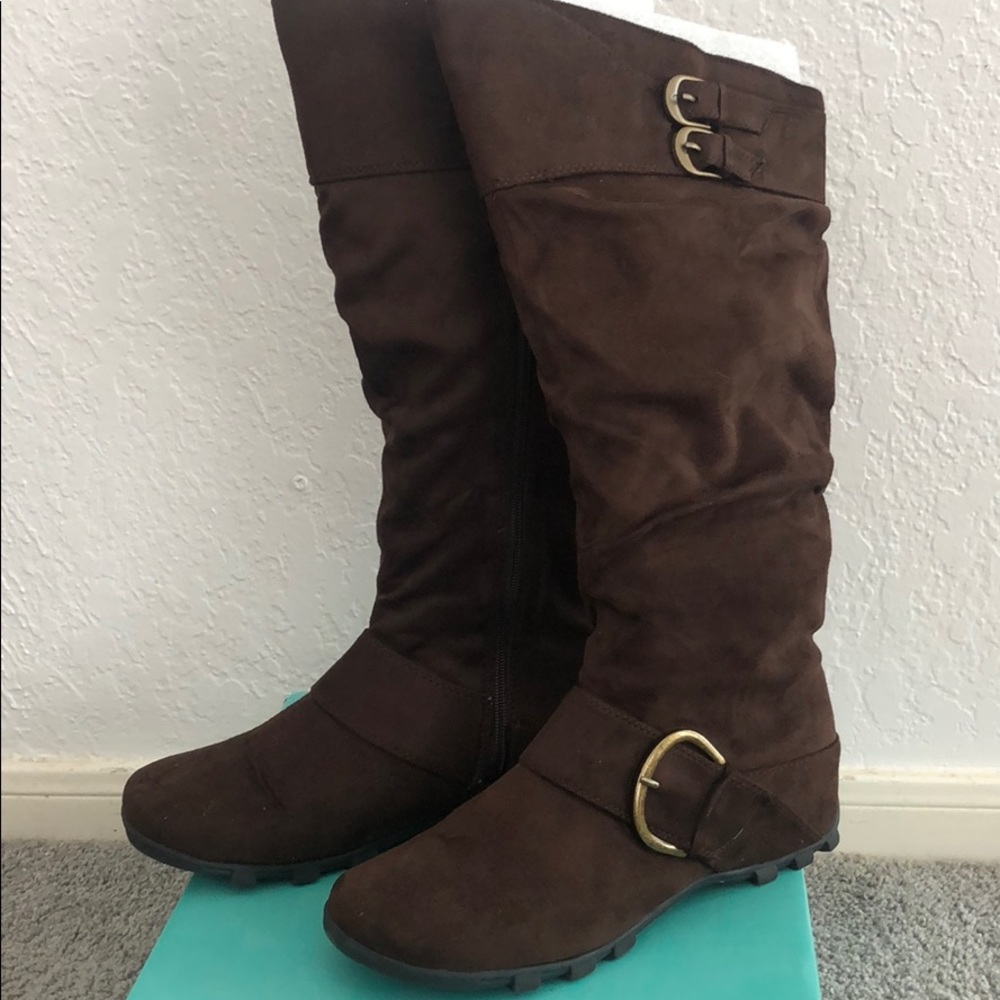 Women’s Brown Faux suede brown boots size 11